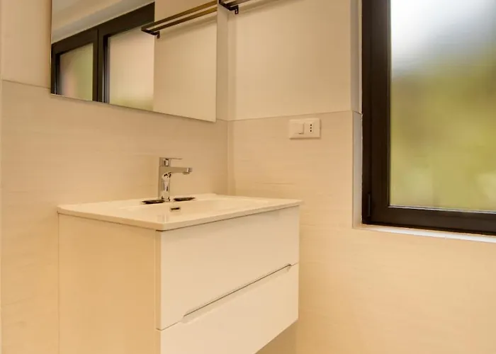 Apartment Hostmate - - Suzzani - Bicocca Milan