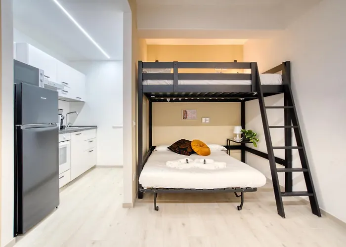 Hostmate - - Suzzani - Bicocca Milano